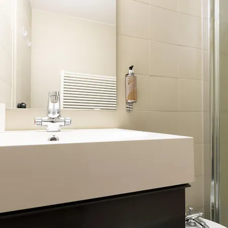 Italianway - Cacciatori Delle Alpi 7 Апартаменты *